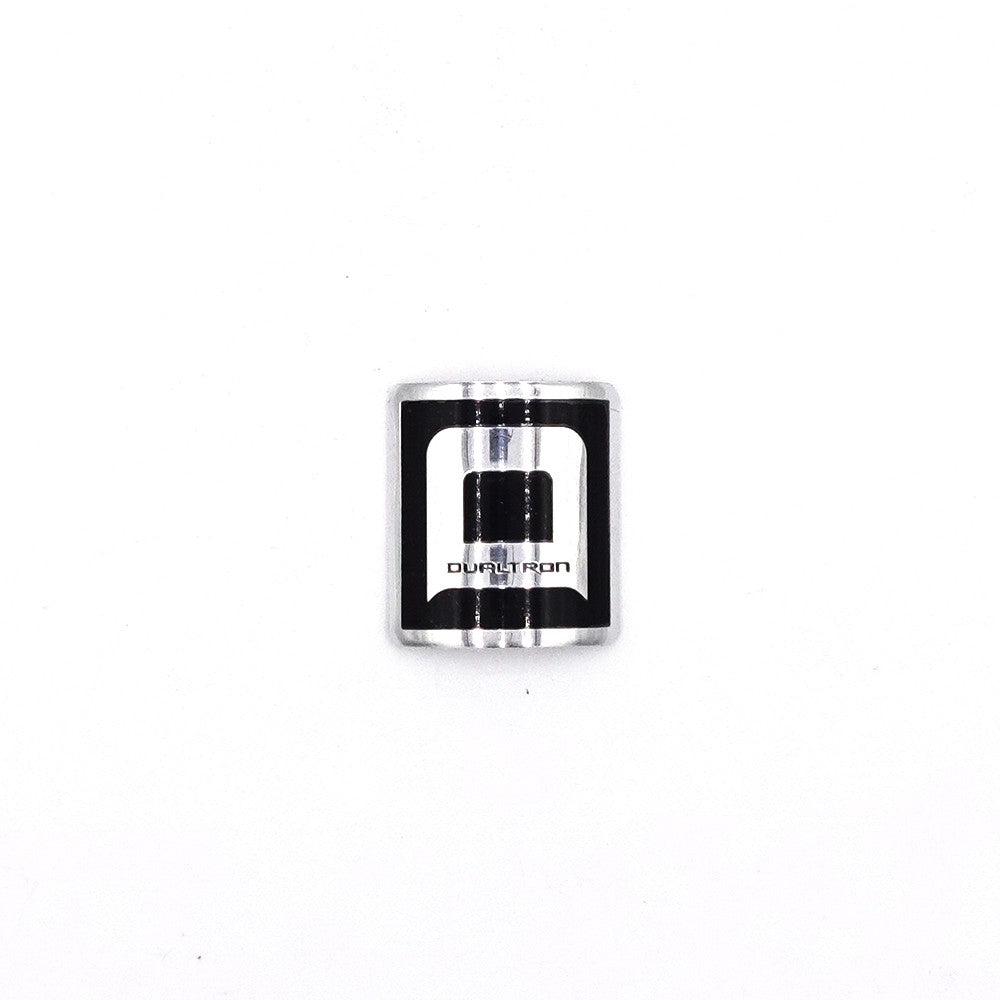Adhesivo con el logotipo de Dualtron.