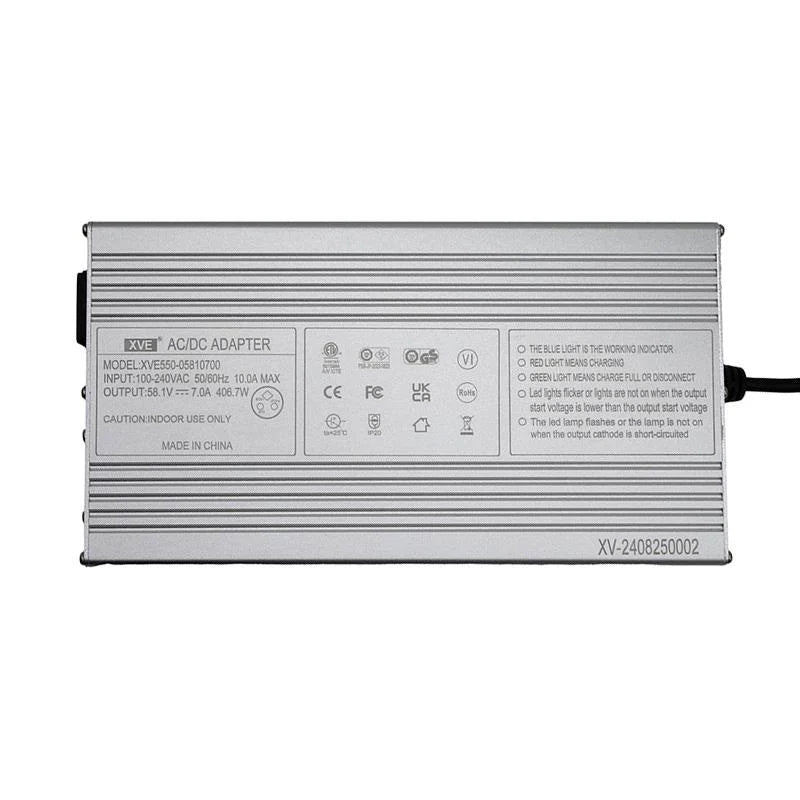 Cargador 52V (salida 58,8v) 7A conector GX16