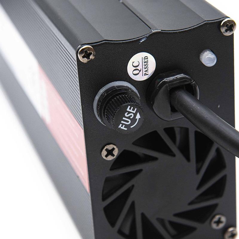 Cargador 72V (salida 83v) 5A