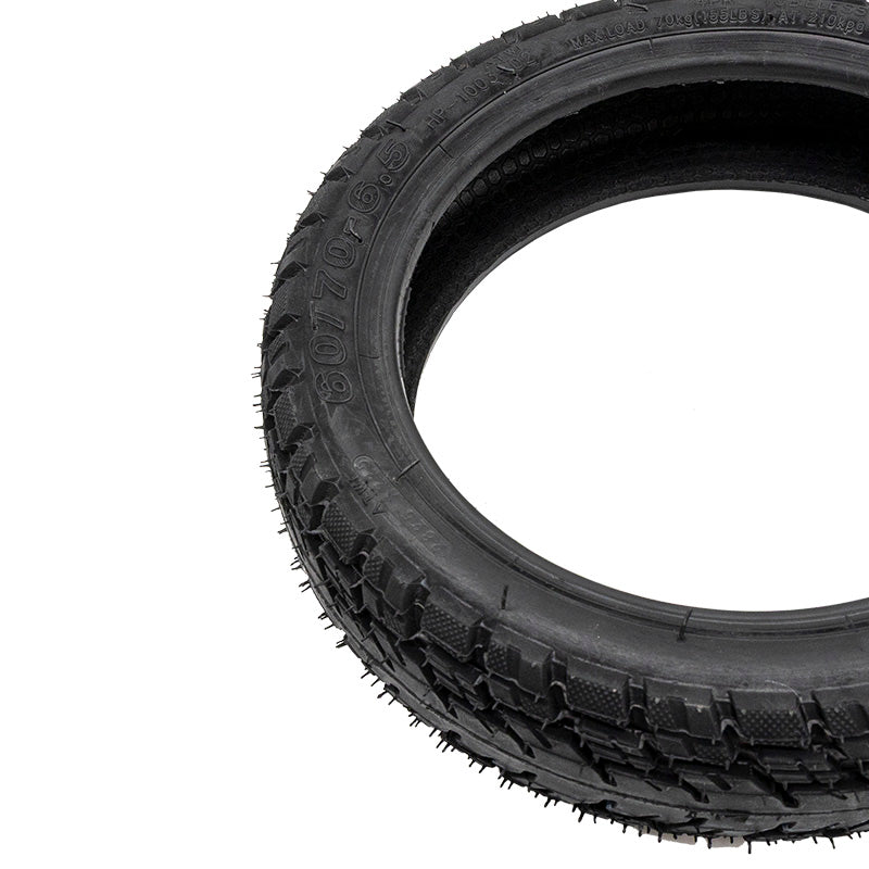 Neumático tubeless off-road 60/70-6,5 con válvula