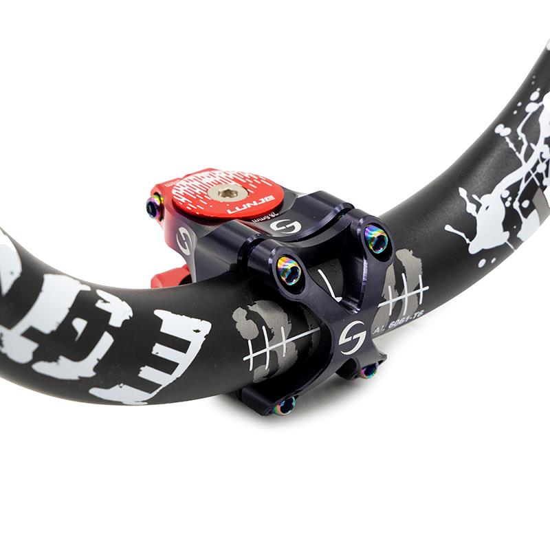 Potencia para manillares de 31,8mm EWPM-002 negro-rojo