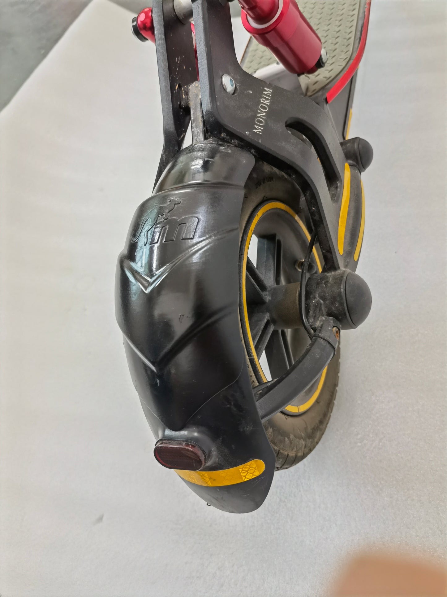 Defensa guardabarros aluminio trasero suspension MONORIM para xioami/ninebot (MONORIM)