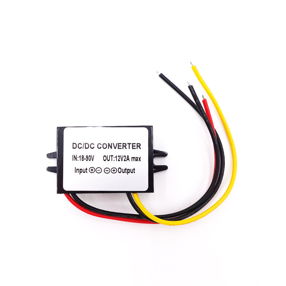 Convertidor de voltaje CC (12V 2A)