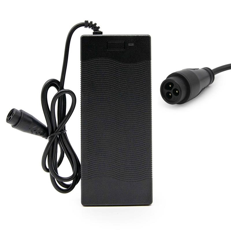 Cargador 52V (salida 58,8v) 2A conector LP16 para Dualtron Mini