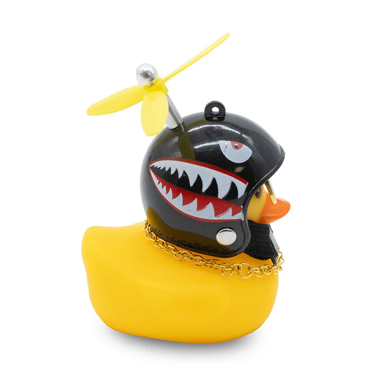 Pato casco hélice tiburón