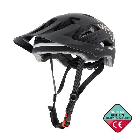Casco negro con intermitente
