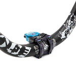 Potencia para manillares de 31,8mm negro-azul
